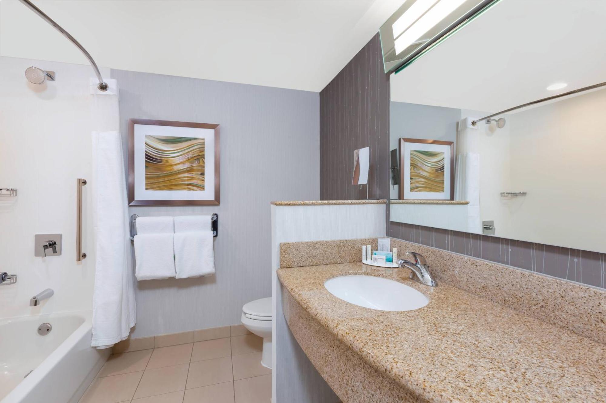 Courtyard By Marriott Oklahoma City Downtown Bagian luar foto
