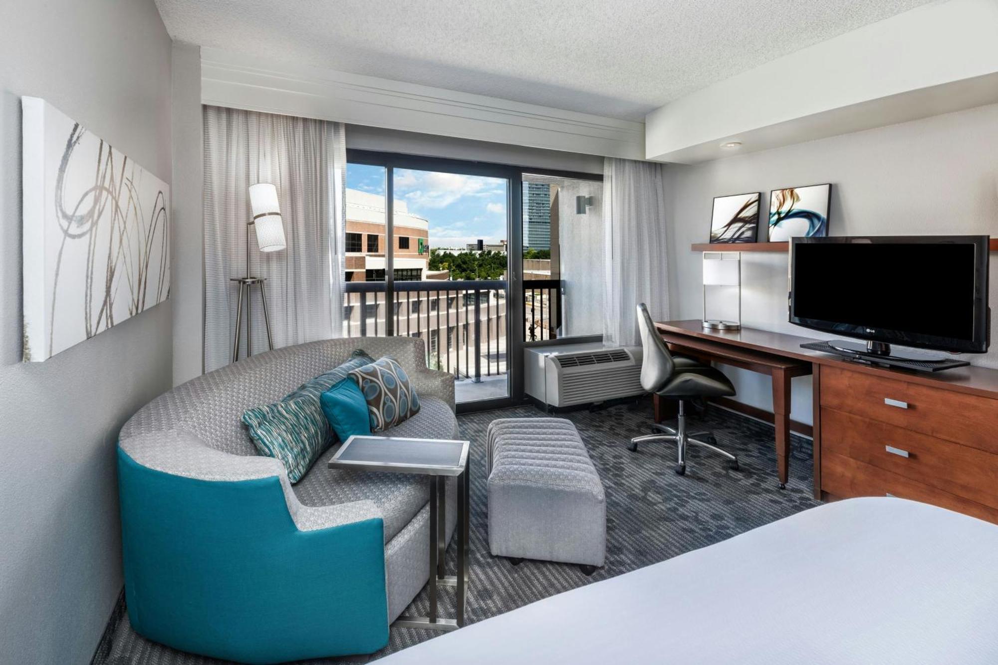 Courtyard By Marriott Oklahoma City Downtown Bagian luar foto