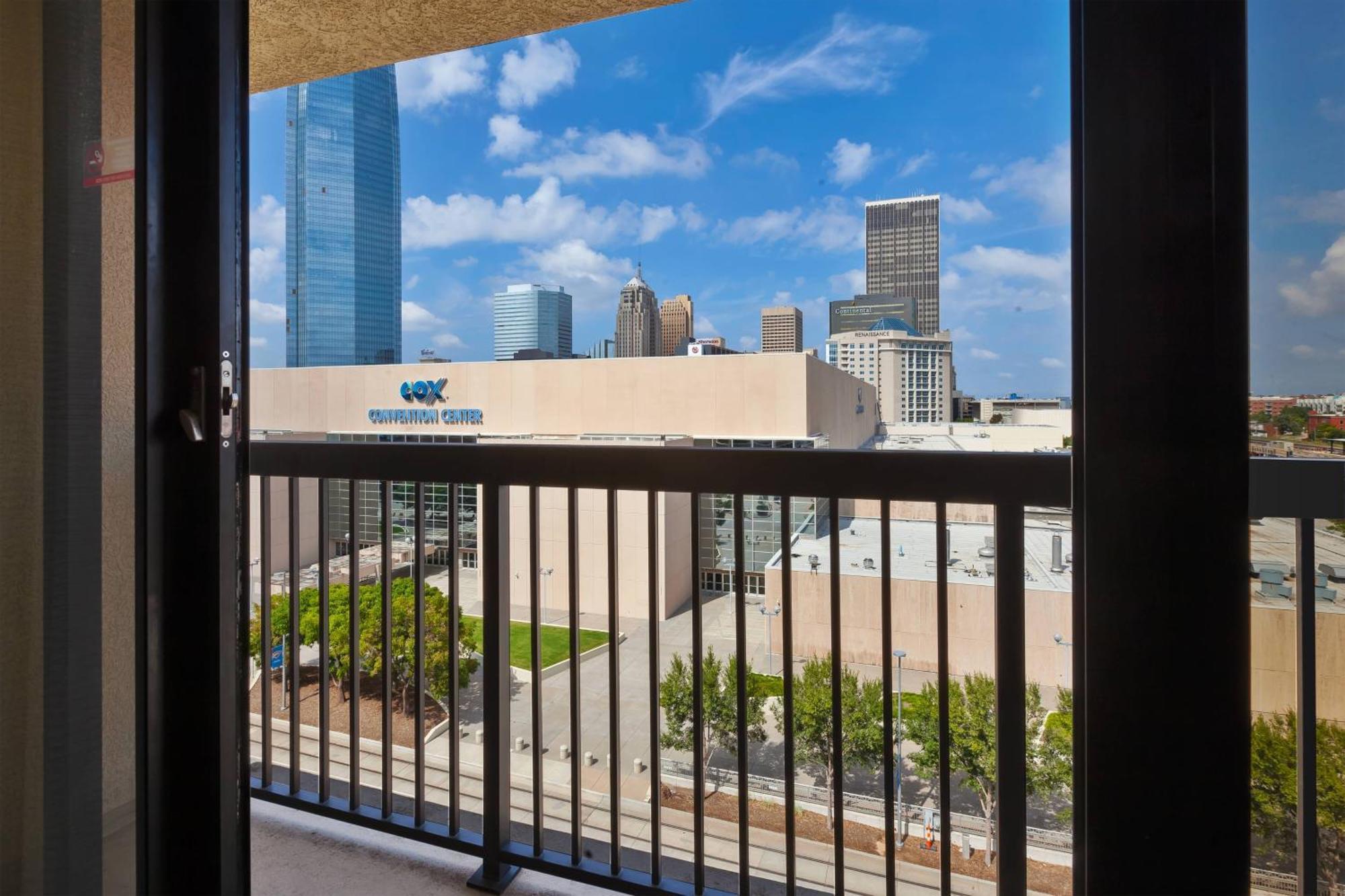 Courtyard By Marriott Oklahoma City Downtown Bagian luar foto