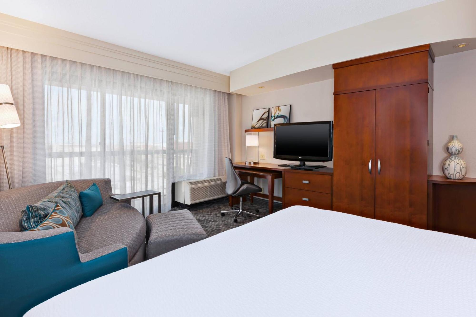 Courtyard By Marriott Oklahoma City Downtown Bagian luar foto